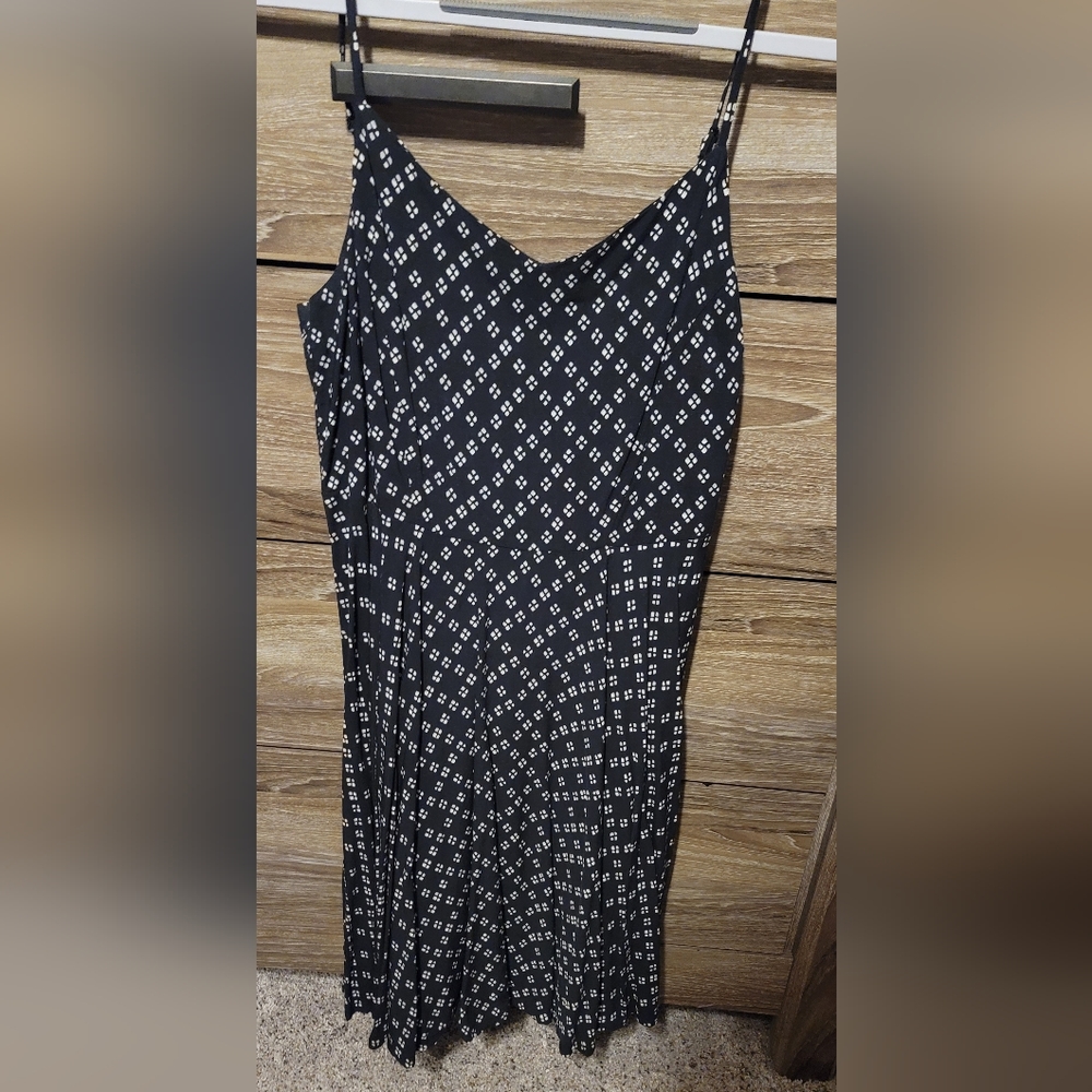 Old Navy black dress, size medium